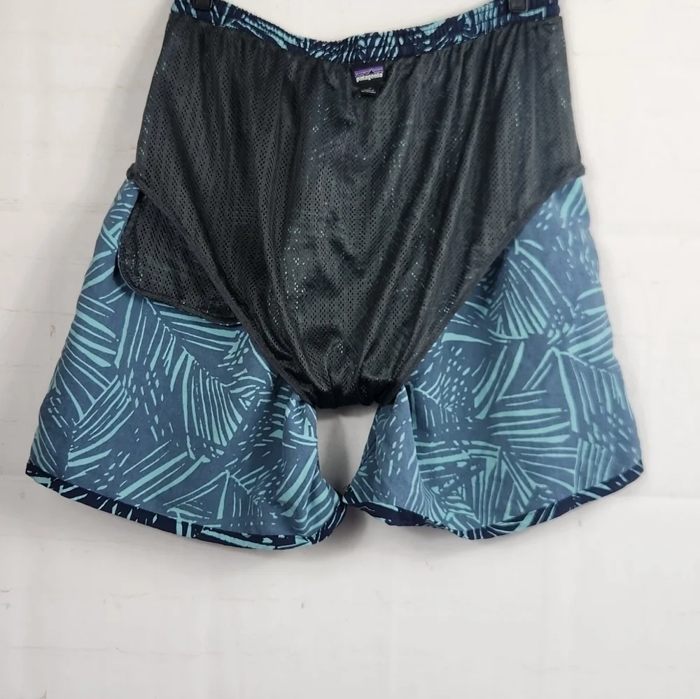 Patagonia Men’s Baggies Long Casual Swim Trunk Shorts Navy Palm Print Medium